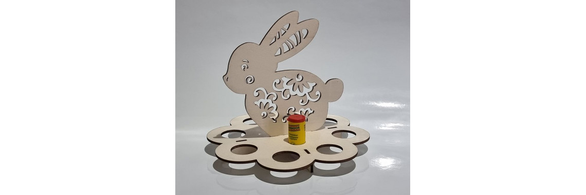 Osterhasen mit 8 Eierhalterungen